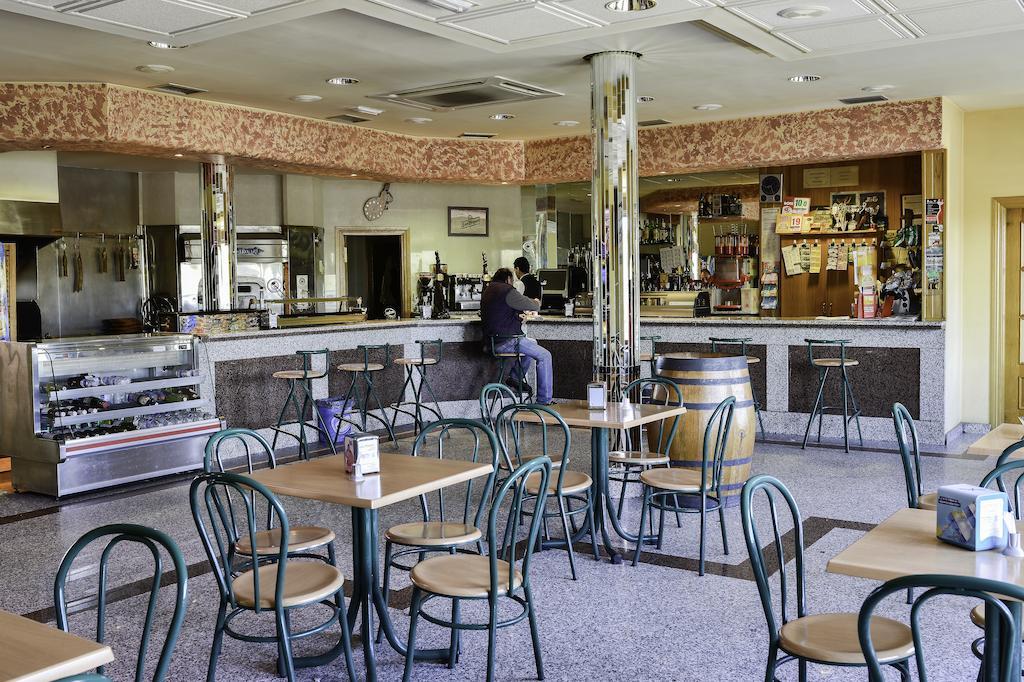 Hostal Restaurante La Pineda El Barco de Ávila Zewnętrze zdjęcie